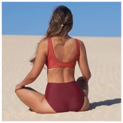 INASKA - Women's Top Pure - Haut De Maillot 9 INASKA - Women's Top Pure - Haut De Maillot -Swim Zone Soldes inaska womens top pure haut de maillot detail 4